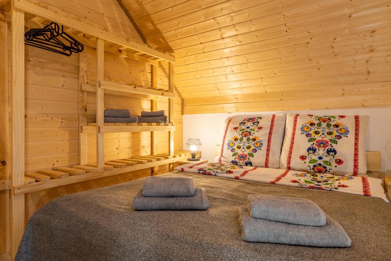 Domek Pod Holica 2 Bieszczady 우스트르치키 돌네 외부 사진